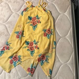 Only wore once cute summer vibe dress!